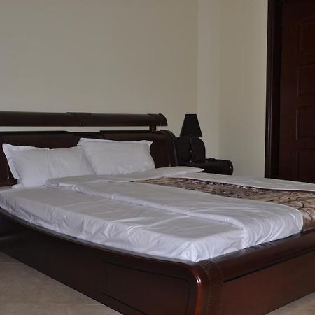 Biraj International Hotel Kampala Esterno foto