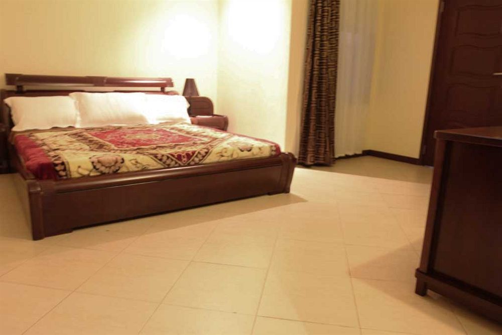 Biraj International Hotel Kampala Esterno foto