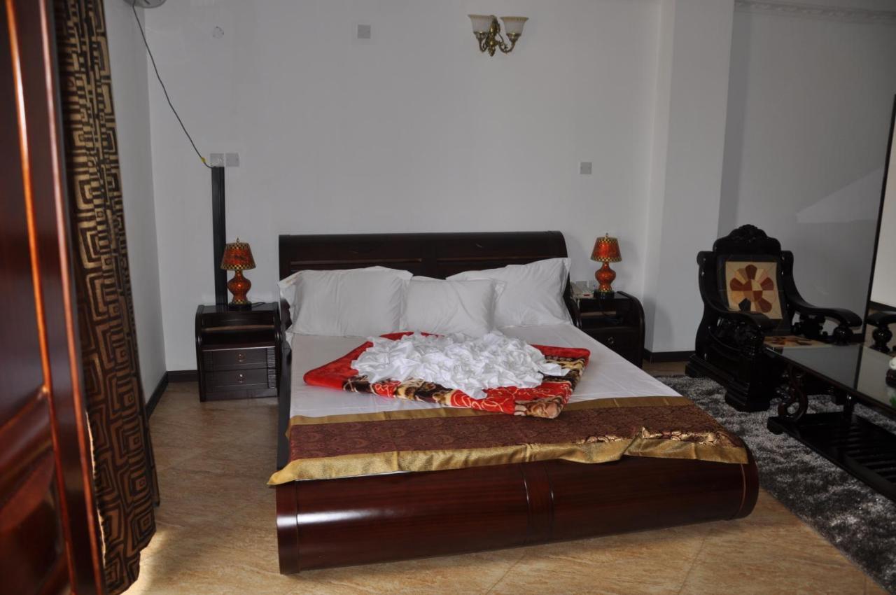 Biraj International Hotel Kampala Esterno foto